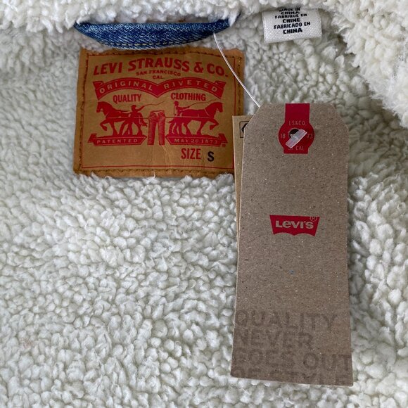 Levi's Type III Sherpa Trucker Denim Jacket Men's Small Blue Coca Cola Logo NWT - Picture 6 of 14